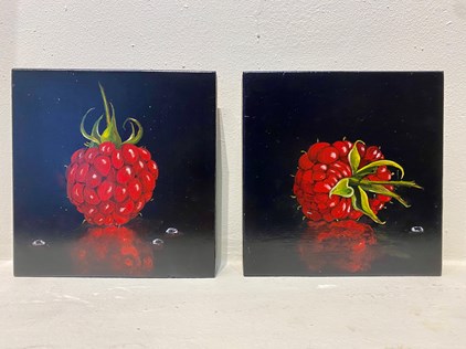 Loes Geominy - Raspberries  - diptych (16 x 16 cm) - €375